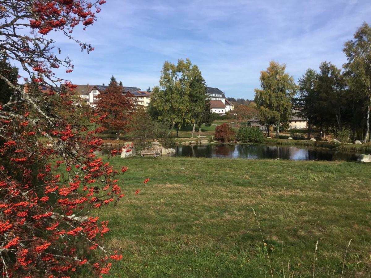 Gemuetliche 1Z Fewo In Schoenwald Mit Balkon, Schwimmbad, Sauna, Fitness Zewnętrze zdjęcie